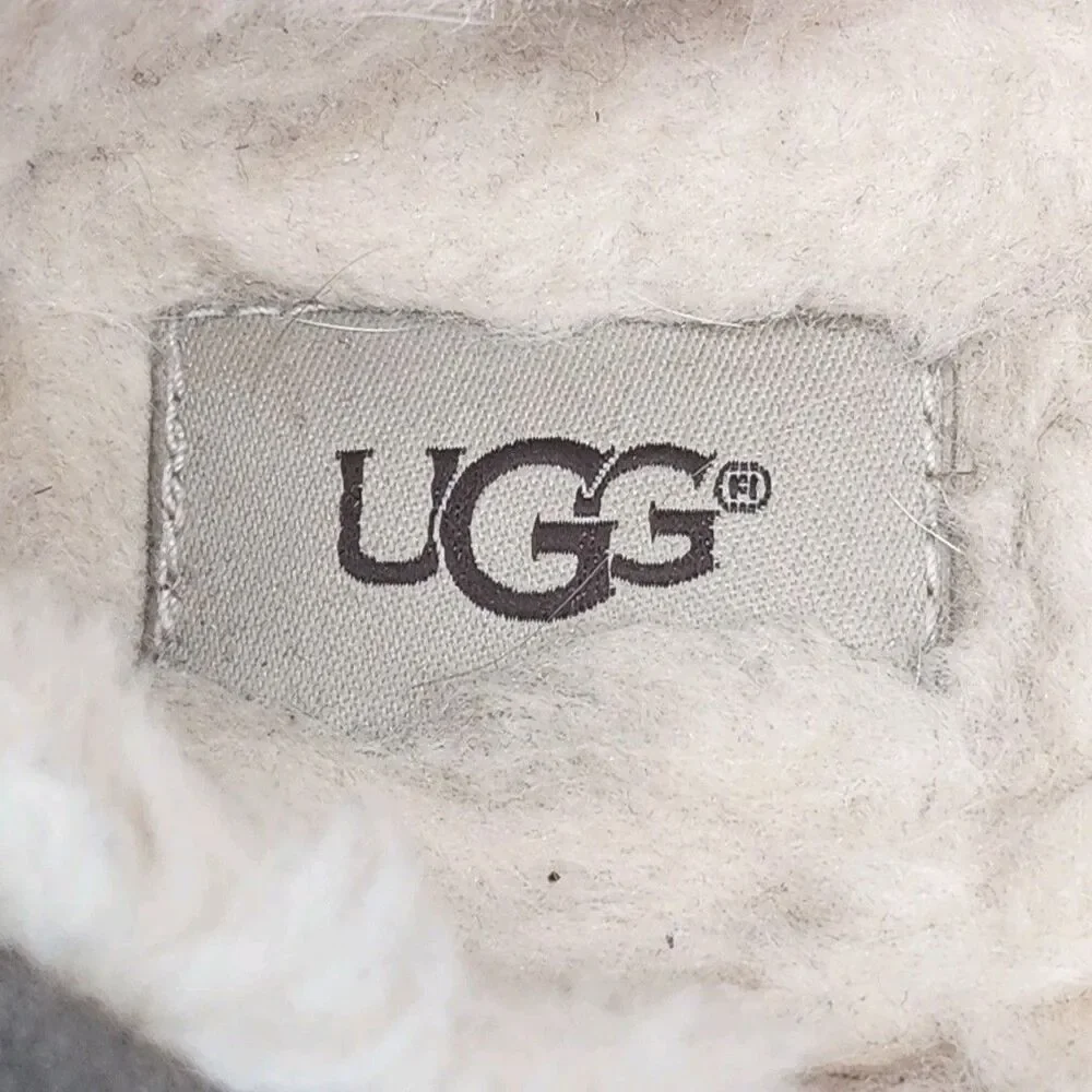 UGG Moccasin Slippers Brown Suede Sheepskin Men Size 9 Shoe F20017G 5775